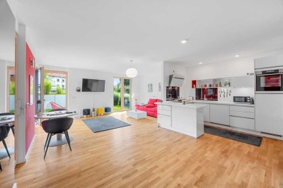 Exklusive 2-Zimmer Wohnung plus Ankleidezimmer, Garten und Garage - eine Wertanlage