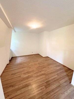 Erstbezug in Steyr: Moderne Wohnung mit Einbauküche, Parkplatz &amp; Zentralheizung!