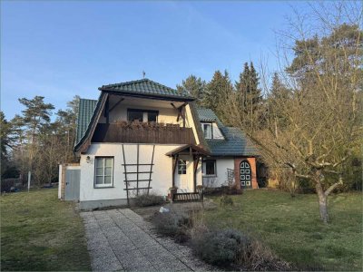 Zweifamilien – oder Mehrgenerationenhaus im Grünen unweit des 
Strausberger Sees