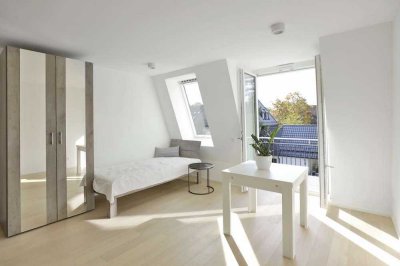 Luxuriöses helles 1-Zi.-App. in wunderschöner Anlage