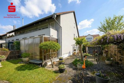 Helle Gartenwohnung mit Wintergarten, Hobbyraum & Carport