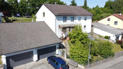Familienfreundliche Doppelhaushälfte mit großem Garten