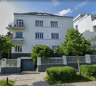 Sanierte Altbauwohnung in 1190 Wien, mit Kahlenberg Ausblick, Nähe Boku