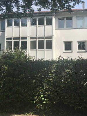 Charmante 2-Zimmer Wohnung mit Loggia in Regensburg von privat, provisionsfrei