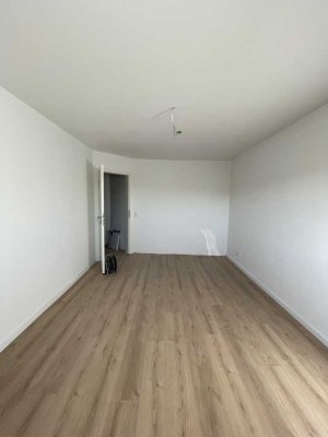 WG-Zimmer in renovierter Maisonettewohnung zu vermieten