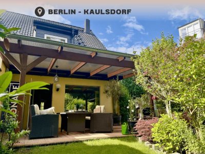 Kaulsdorf: Doppelhaushälfte mit überdachter Terrasse und Carport