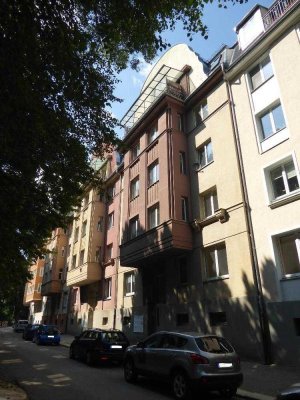 renovierte 2 Zimmer Wohnung gegenüber der Parkeisenbahn...