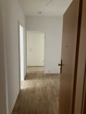 Nachmieter für schicke 3-Raumwohnung mit Dusche gesucht