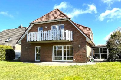 CHARMANTES ZWEIFAMILIENHAUS IN CUXHAVEN