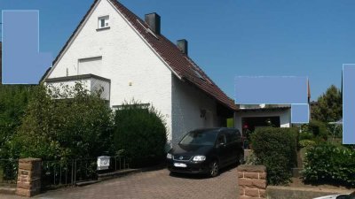 Schönes Haus, acht Zimmer, Filderstadt, teilmöbliert; auch für WG geeignet