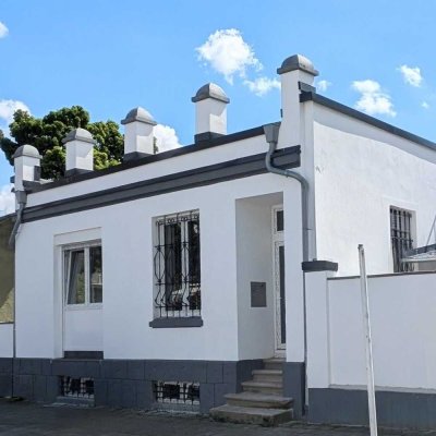 MG-Bettrath: Erstbezug nach Sanierung! Loftartige Wohnung im Hochparterre