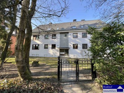 Wohnen im Grünen - großzügige Eigentumswohnung in Volksdorf