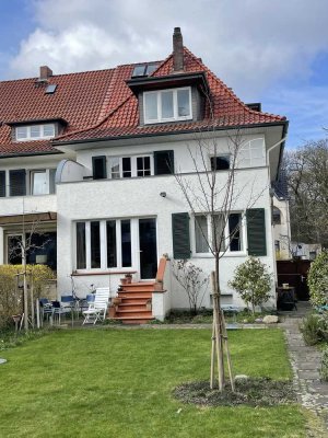 Großzügiges Reihenhaus mit 8 Zimmern in Hannover-Waldhausen