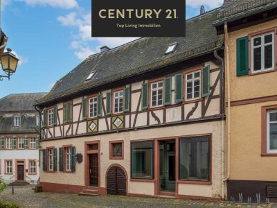 Investitionschance mit Geschichte – Denkmalgeschütztes Wohn- und Geschäftshaus mit ca. 380 m² Gesamt