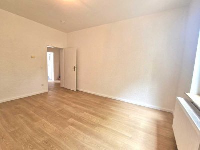 Frisch Renovierte -1,5 Zimmer Whg. - perfekt für Singles und Studenten �