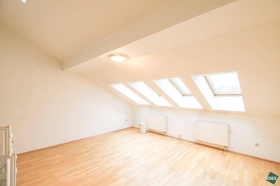 2-Zimmer-Altbau mit Terrasse