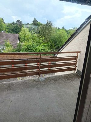 Wohnen mit Charakter: 3-Zimmer-Dachgeschosswohnung in Kaiserslautern