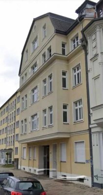 Attraktive 3-Zimmer-Dachgeschosswohnung mit Balkon Stadtfeld Ost