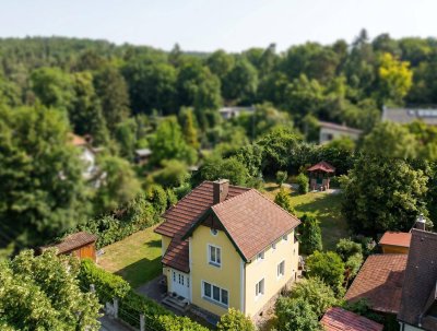 Wohnen mit Mehrwert – Charmantes Jahrhundertwendehaus auf großem, teilbarem Grundstück