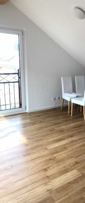 Charmante möblierte Dachgeschosswohnung in ruhiger Lage in München-Perlach