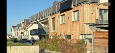 3 Zimmer, Einbauküche, Aufzug, Balkon,Carport