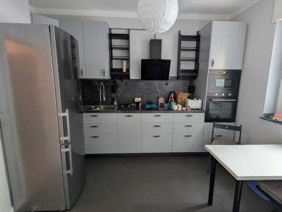 Luxuriöse modernisierte 2-Zimmer Wohnung