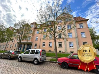 In Renovierung I Tageslichtbad mit Wanne I Moderne Einbauküche I Abstellraum