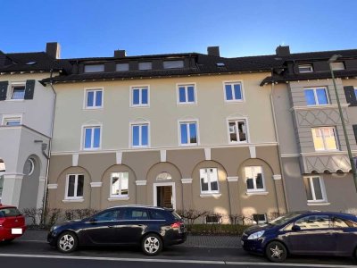 Kernsanierte Stadtwohnung im 1. Obergeschoss mit Südbalkon zu vermieten