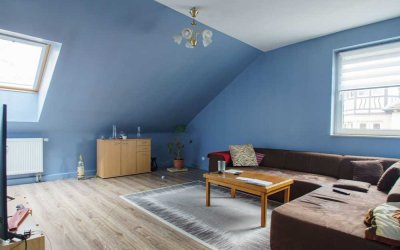 Wohnen mit Flair und Weitsicht: Moderne DG-Wohnung mit Dachterrasse in zentrum von Lahr