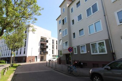 Gepflegte 2-Zimmer Wohnung mit Balkon in ruhiger und zentraler Lage