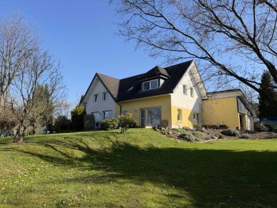 Traumhaus mit Weitblick: Großzügiges EFH mit Doppelgarage & großem Garten in Leverkusen-Kursiefen