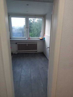 Attraktive und vollständig renovierte 2-Zimmer-DG-Wohnung in Recklinghausen