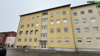 Sanierungsbedürftige 3-Zimmer-Wohnung mit ca. 77 m² inkl. Loggia in +++ Zeltweg +++