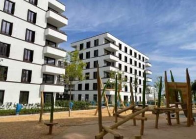 Helle 2-Zimmer Wohnung mit Balkon und grandiosem Alpenblick im 4. OG in München-Perlach