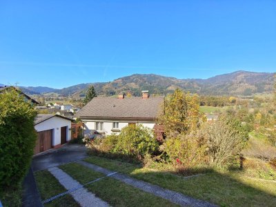 ** NEUER PREIS ** Wohnen mit Aussicht und Option das Grundstück zu erweitern! Provisionsfrei für die Käufer!