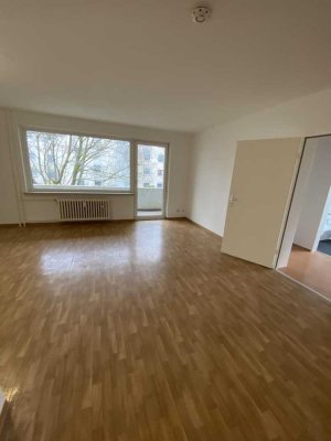 +++ Renovierte 2-Raumwohnung mit Balkon +++