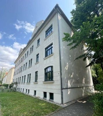 Charmante Dachgeschosswohnung mit Balkon