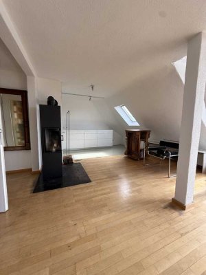 Seesicht - Stilvolle, modernisierte 2,5-Zimmer-Terrassenwohnung