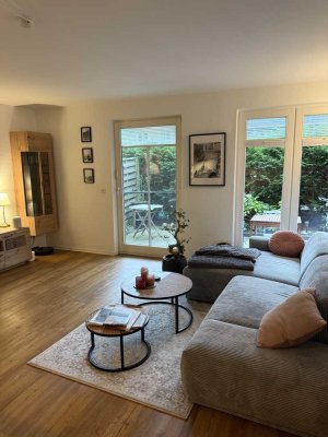 Nachmieter ab 01.11.2025 gesucht: Moderne 2-Zimmer-Terrassenwohnung mit kleinem Garten in Hamburg-Si