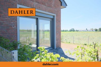 Neubau Einfamilienhaus: Modern & naturnah!