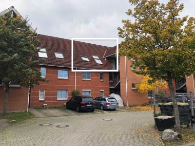 Helle 2-Zimmer Dachgeschosswohnung mit Gaube in Schwerin-Krebsförden