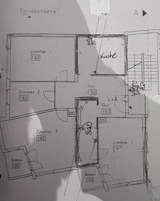 Modernes Appartement mit 3 1/2 Zimmern sowie 2 Balkone in ruhiger und zentraler Lage in Berlin