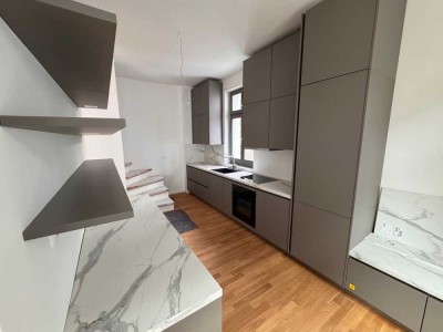 Exklusives Altbau-Townhouse in Weißensee – Historischer Charme im Herzen der Stadt