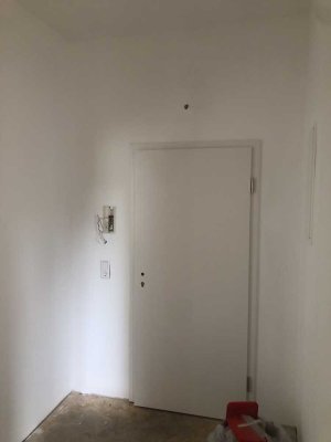 Erstbezug nach Sanierung: 2-Zimmer-EG-Wohnung am Waldrand