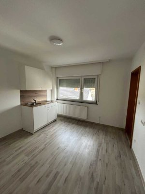 Kleine aber feine 1-Zimmer Wohnung in super Pendlerlage mit Einbauküche