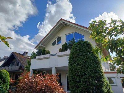 Lichtdurchflutete Maisonettewohnung mit Galerie und Gartenblick in Paderborn, Kernstadt