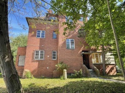 Rarität: sonniges 1-2 Fam.-Haus od. Praxis m. Garten in Frankfurt-Sachsenhausen