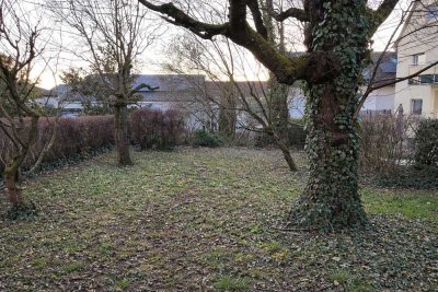 Helle 2,5-Zimmer-Wohnung mit 180 m² Garten zur Alleinnutzung, Balkon & Terrasse – in Heilbronn-Ost