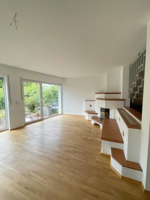 KL-Nähe PRE-Park - Schönes Reihenendhaus mit Terrasse, 2 Balkonen & Sauna