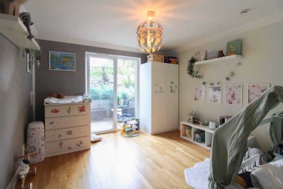 2026 bezugsfrei: 4-Zi-Maisonette-Wohnung über 2 Etagen mit Garten (ca. 192 m² ) und TG-Stellplatz